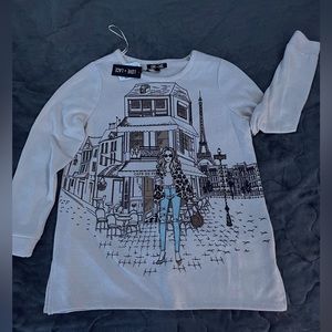 LOVE + LACE. Size XL. Cream color with brown and blue. Paris themed.